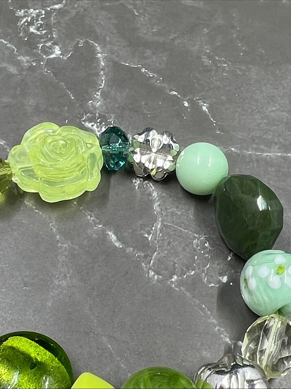 AVON Green Garden Beaded Bracelet